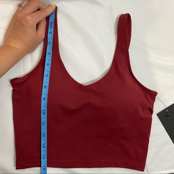 Longline Bra/Cropped Tank. Flexform Athletic Top in Raspbery Red. 90° by Reflex - Picture 13 of 13